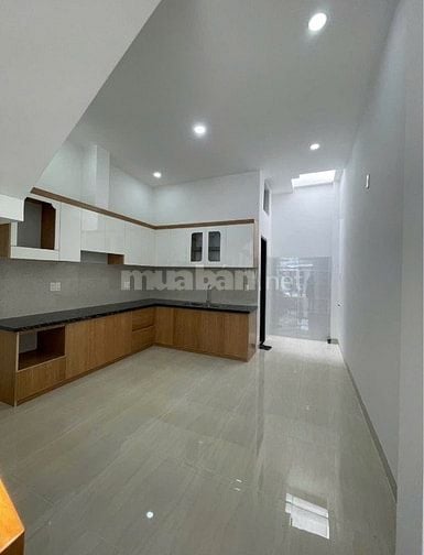 Nhà cần bán DT56m2-2tầng-3PN-ôtô Đậu cửa-Vĩnh hoà-Nha Trang- chỉ 2ty90