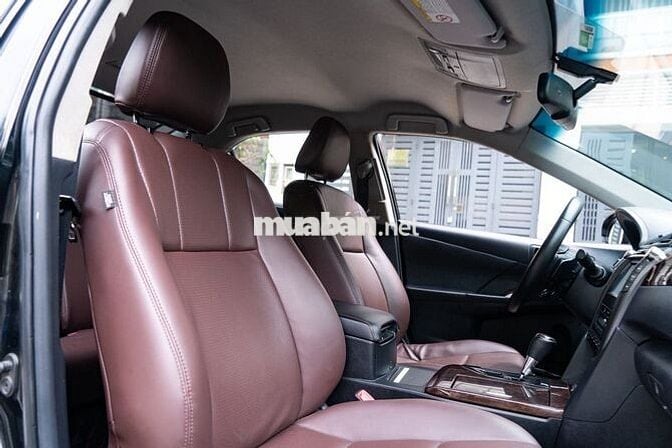 Toyota Camry 2.5Q 2015