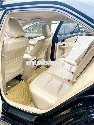 Toyota Camry 2013 2.0E -