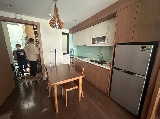 Chính chủ bán toà căn hộ 7 tầng số 4 ngõ 9 liễu giai