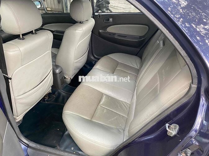 cần bán xe mada 323 số sàn xe gia đình máy 1.6