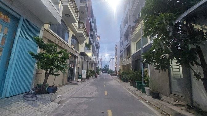 Bán gấp đất giáp QL-1A ;dt4x18,5m=75,6m2 KDC mới Tây Lân,Bình Trị Đông