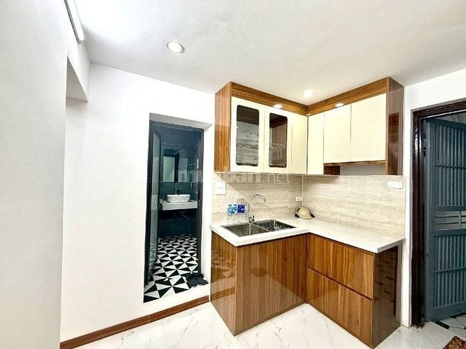 Căn hộ siêu phẩm tầng 1 mặt phố Tân Mai 2 PN, Bếp & phò