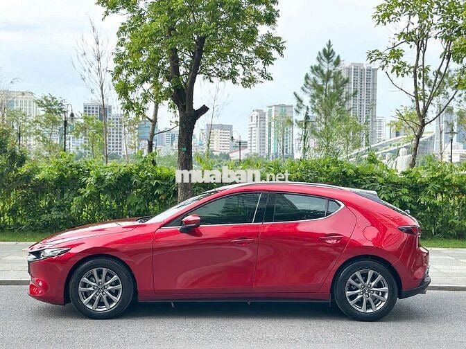 Mazda 3 sport luxury