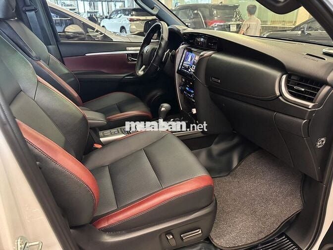 Toyota Fortuner 2025 Legender 2.4L 4x2 AT