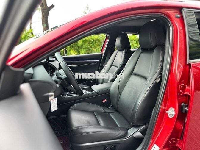 Mazda 3 sport luxury