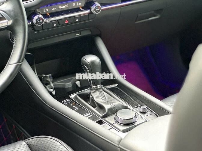 Mazda 3 sport luxury