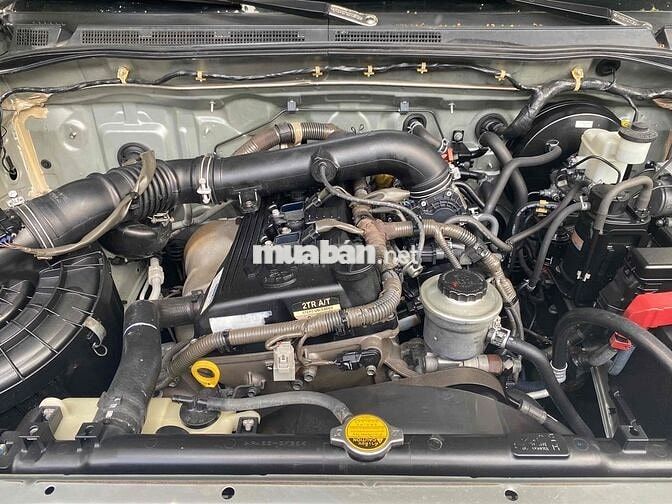 Toyota Fortuner 2009 2.7V AT