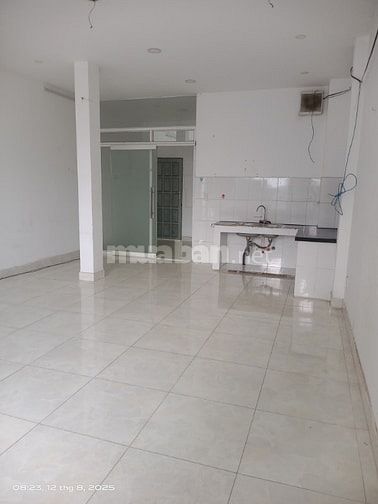 Mặt tiền 100m2, kinh doanh sầm uất đường Vườn Lài