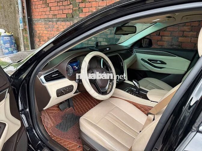 VinFast Lux A 2019 bản Premium