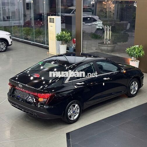 Hyundai Accent 1.5AT – Trả trước 108tr