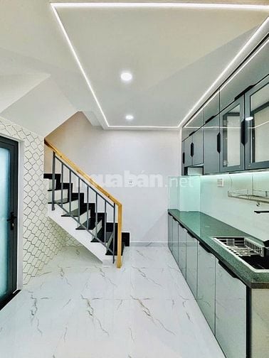 Nhà 2 Lầu đẹp Cao cấp hẻm 1 trục cách Mặt tiền Duy Tân 30m, P15, Q.PN