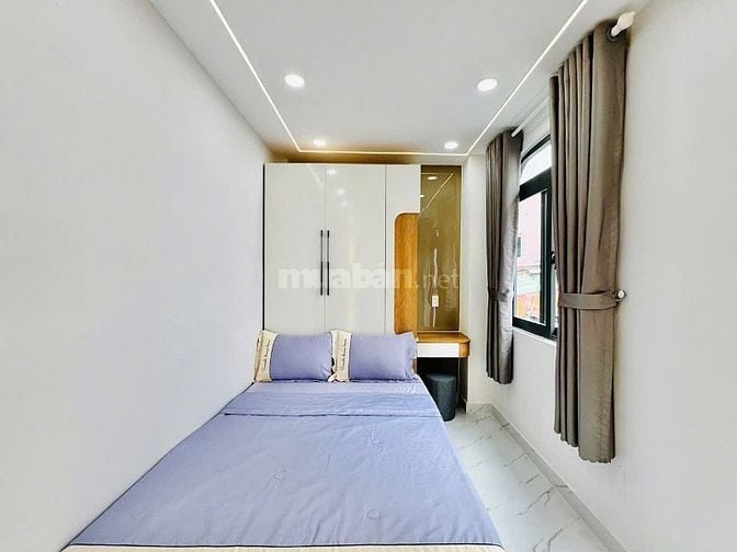 Nhà 2 Lầu đẹp Cao cấp hẻm 1 trục cách Mặt tiền Duy Tân 30m, P15, Q.PN