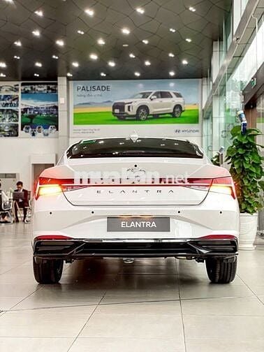 Hyundai Elantra 1.6AT Đặc Biệt – 140tr Nhận xe
