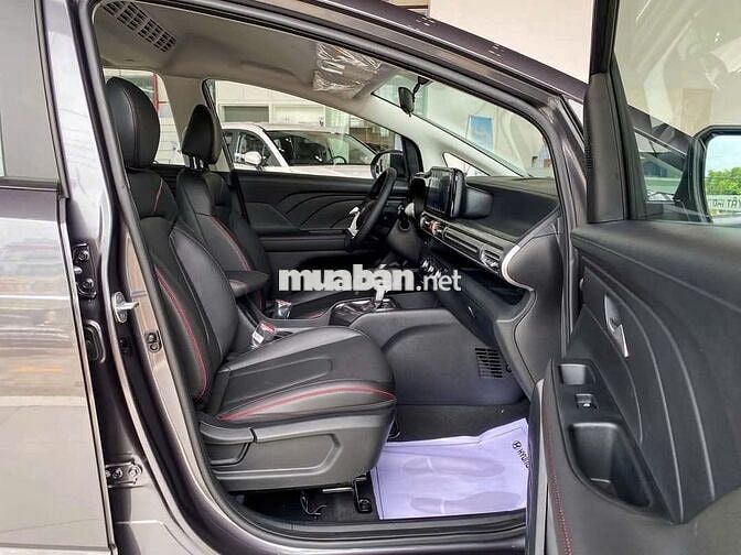 Hyundai Stargazer X – Trả trước 127tr