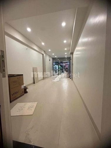 Mặt Tiền Lê Quang Định 40m2 Sát Chợ Bà Chiểu Mặt Bằng Mới 100% 17Trieu