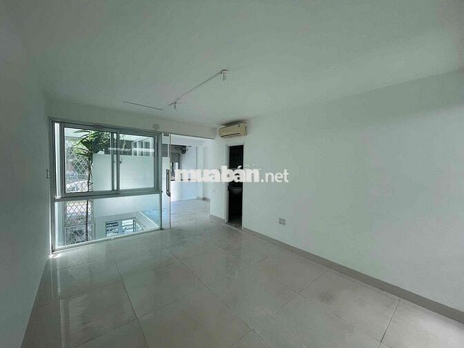 Cho thuê Nhà đẹp 3.5 Tầng Mặt Tiền Xuân Thuỷ , Hải Châu