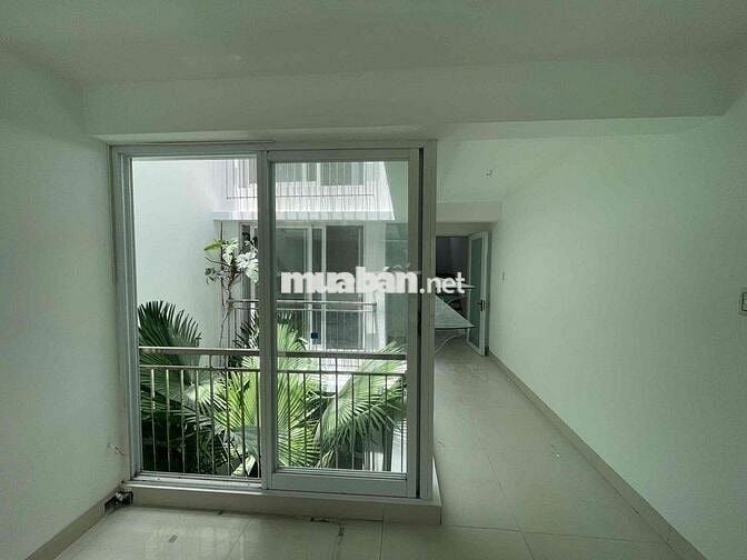 Cho thuê Nhà đẹp 3.5 Tầng Mặt Tiền Xuân Thuỷ , Hải Châu