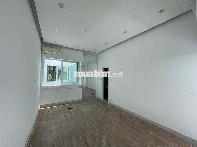 Cho thuê Nhà đẹp 3.5 Tầng Mặt Tiền Xuân Thuỷ , Hải Châu