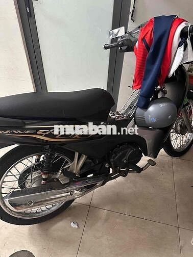 Xe dư không đi tới