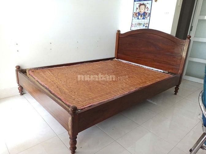Thanh lý bộ bàn ghế lục bình do chuyển nhà gấp 