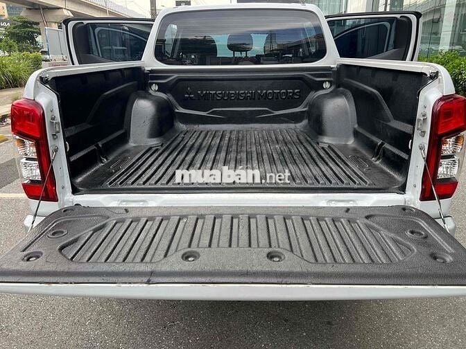 Mitsubishi Triton 2021 4x2 AT Mivec - 68000 km