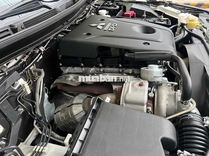 Mitsubishi Triton 2021 4x2 AT Mivec - 68000 km
