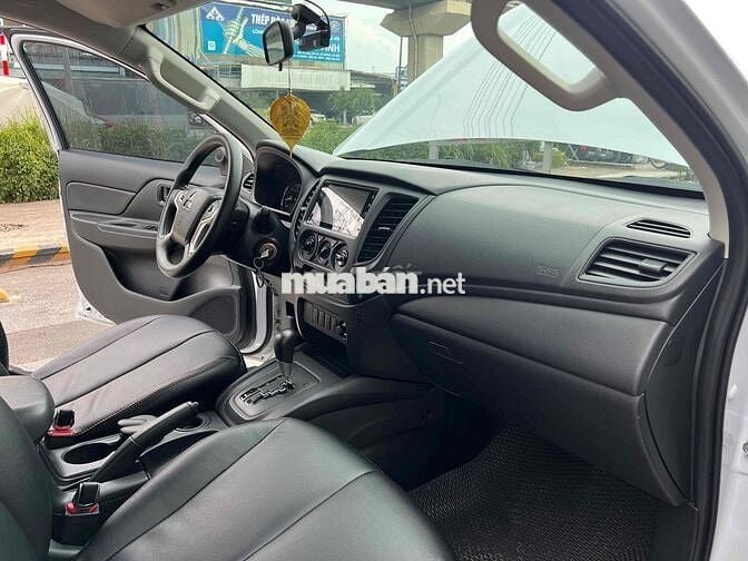 Mitsubishi Triton 2021 4x2 AT Mivec - 68000 km