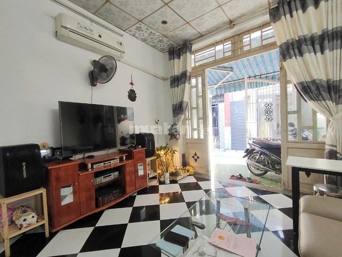 NHÀ CHÍNH CHỦ CẦN BÁN HH1% GỞI AE DV !!