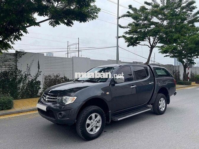 Mitsubishi Triton 2013 GLX 2.5 MT 4x2 - 180000 km
