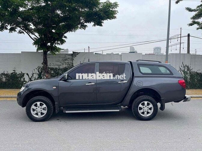 Mitsubishi Triton 2013 GLX 2.5 MT 4x2 - 180000 km