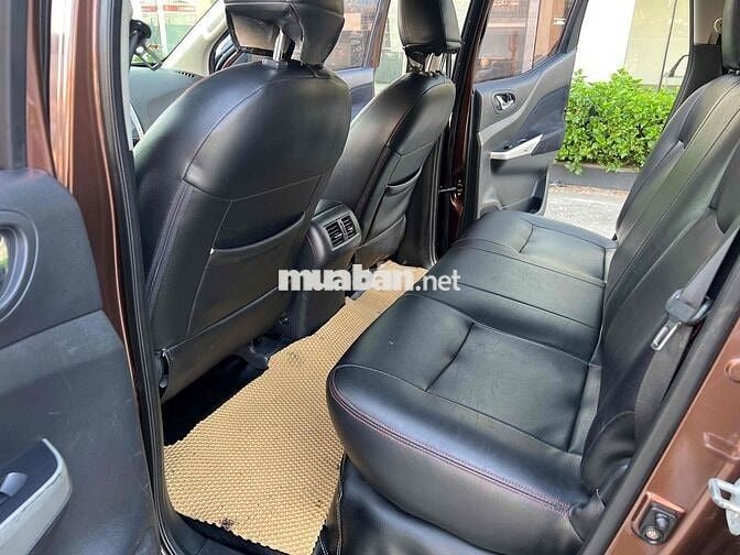 Nissan Navara 2016 SL 2.5 MT 4WD - 120000 km