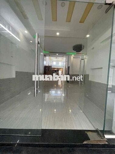 nhà 8x25m 1 trệt 1 lửng có 4 phonhf ngủ 2wc phù hợp làm may cắt, dày.