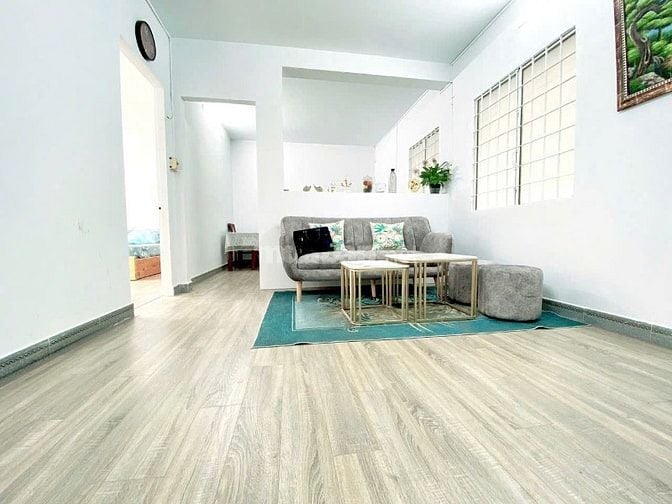 Chung Cư Lê Hồng Phong Quận 10 rộng 80m2 2PN 1WC giá 8,5tr/th