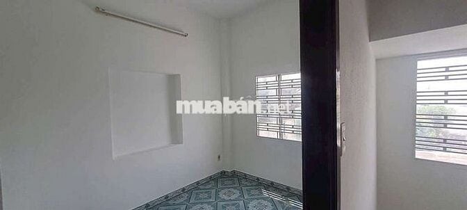 Cho thuê 3 tầng mặt tiền Nguyễn Hoàng. Hải Châu