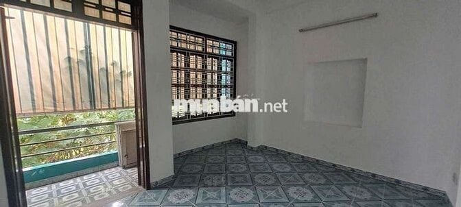 Cho thuê 3 tầng mặt tiền Nguyễn Hoàng. Hải Châu