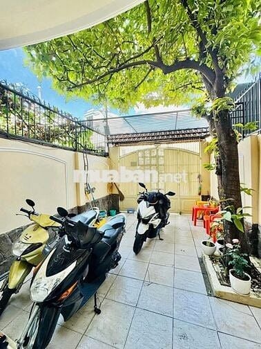 Cho Thuê Nhà Đường Nguyễn Văn Đậu, Bình Thạnh ( KD Tự Do - Có Sân )