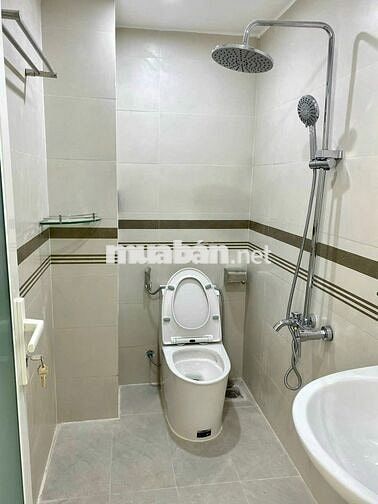 Cho thuê nhà nguyên căn 4 lầu nhà 2 mặt tiền tại Nhiêu Tứ Phú Nhuận