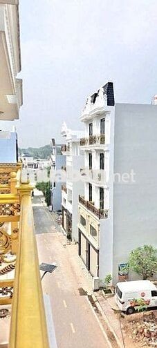 (Full nội thất) Nhà 3 lầu 4 phòng Đường 26/3 Giáp Tân Phú