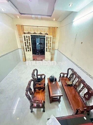 Cho thuê nhà lầu trệt gần ngã tư chiêu liêu
