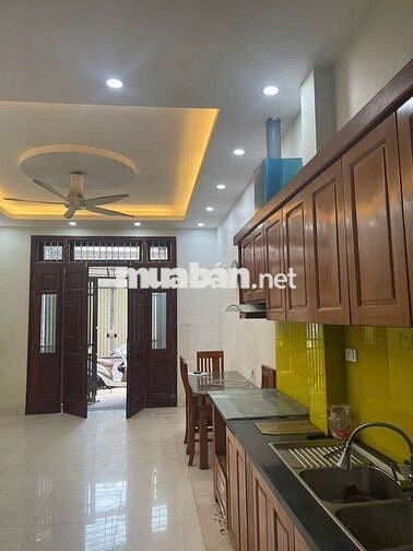 CHO THUÊ NHÀ LONG BIÊN giữa THƯỢNG, NGỌC LÂM, NGỌC THỤY -VP KINH DOANH