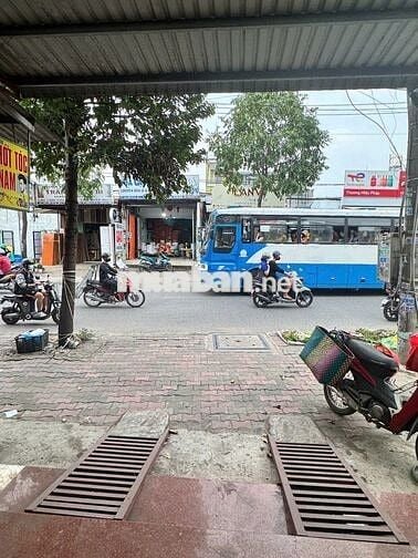 Cần cho thuê nhà nguyên căn Tỉnh Lộ 10, Bình Tân