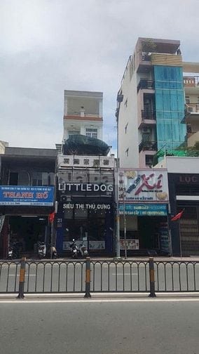 4m2 x 20m 5 tầng thu nhập 50 triệu Giá 24 tỷ