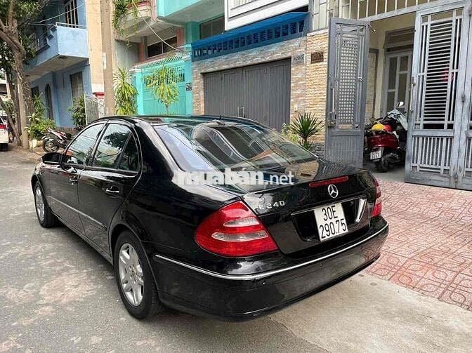 Mercedes Benz E Class 2006 E350 - 100000 km