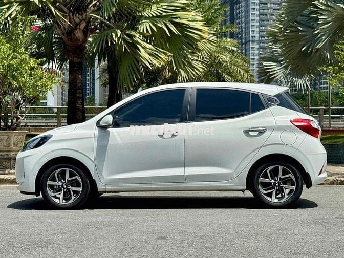 Hyundai Grand I10 Hatchback 1.2AT 2022