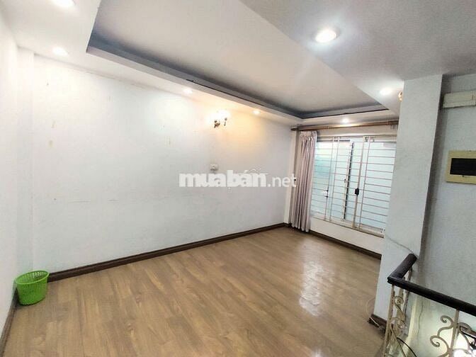 Chính chủ cho thuê nhà khu vực Ngã tư sở