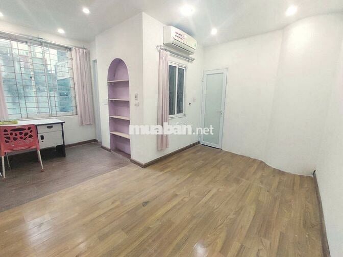 Chính chủ cho thuê nhà khu vực Ngã tư sở