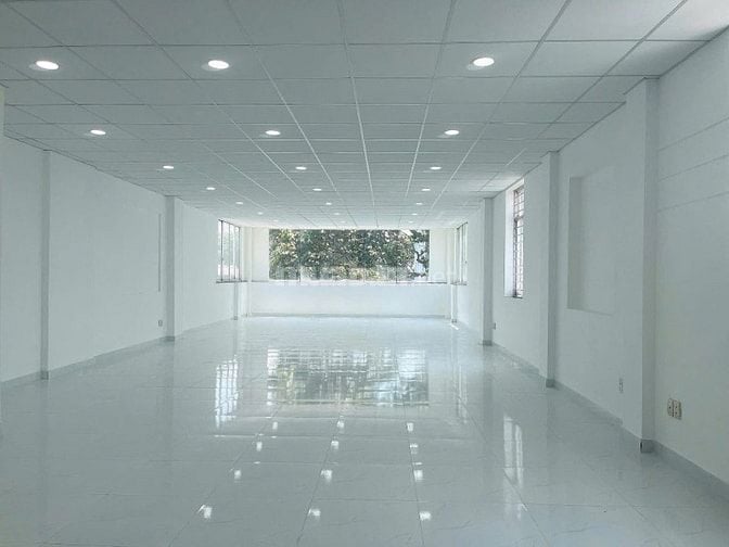 Cho thuê tòa nhà mặt tiền trung tâm Phường Tân Định Quận 1 