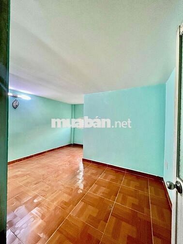 NHÀ MỚI SẠCH SẺ DT 4x17 1TRỆT 1LỬNG 3PN 2WC HẺM XE TẢI(NGAY NGÃ TƯ GA)