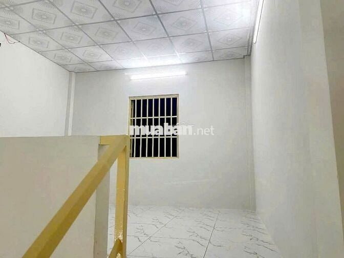 Nhà Mới 4x13m Gần Siêu Thị CooMart Trung Chánh Giá 5.5tr/th